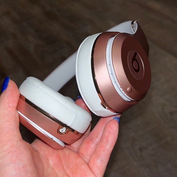 Beats Headphones - On Ear - Picture 5 of 8